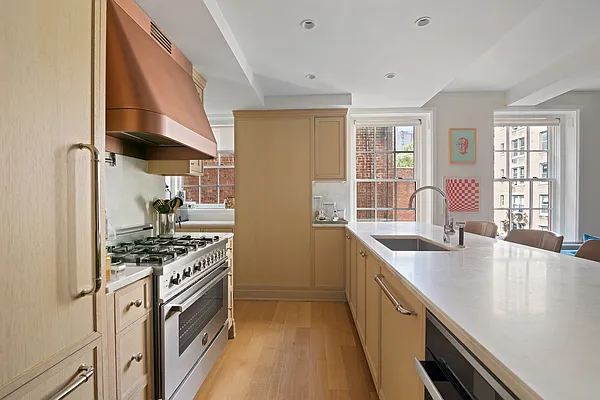 Sold by Corcoran | media 2