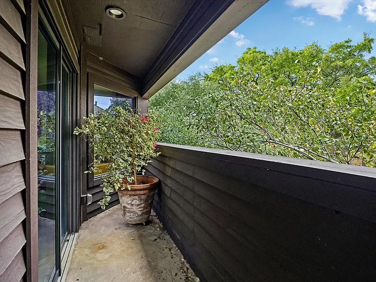 4213 W Alabama St — Photo 15