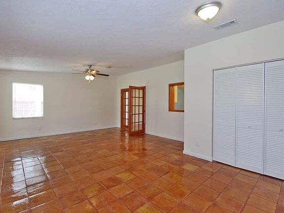 5th image of 3849 Stonemont Dr