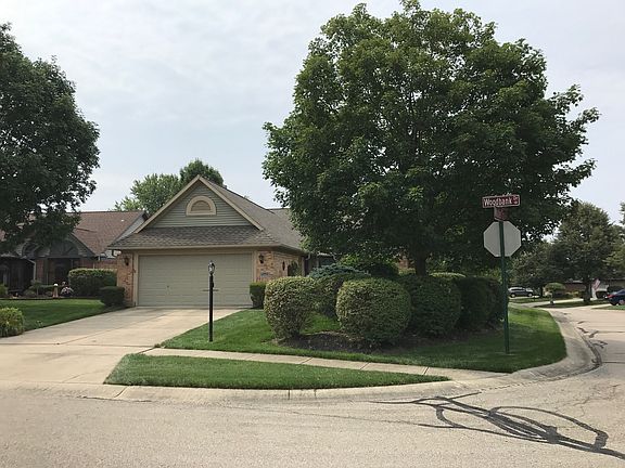 3rd image of 4417 Woodbank Dr