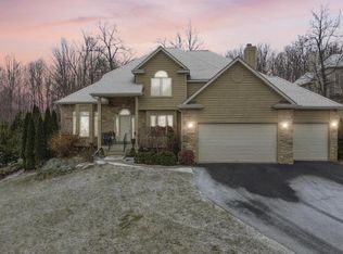 1191 Edgewood Dr, Lake Geneva, WI