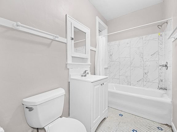 5th image of 1838 S 50th Court 19th St W #5030-7