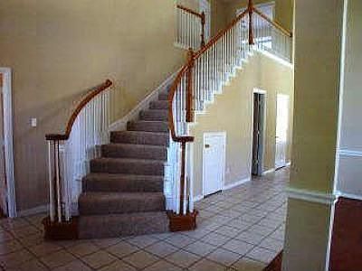 4th image of 579 Cheshire Dr