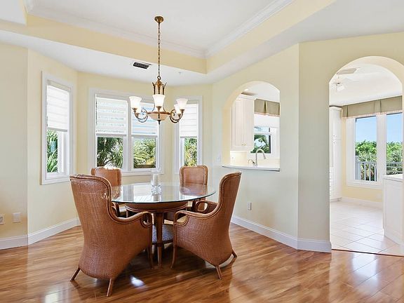4th image of 5775 Baltusrol Ct #B302