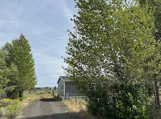 58282 Maple Circle Rd, Christmas Valley, OR 97641