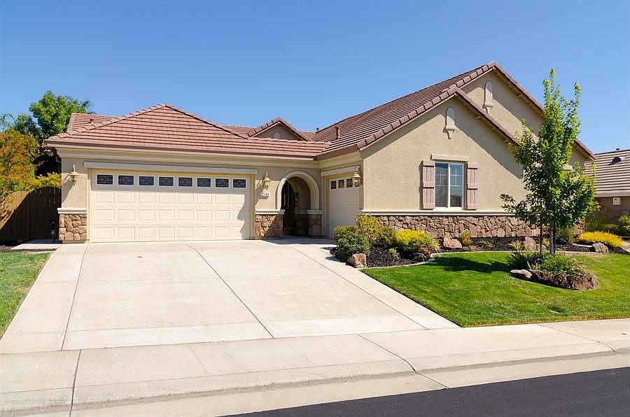1st image of 2149 Lysander Way