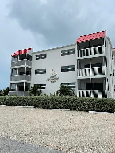 605 Sombrero Beach Rd #303 Photo 1