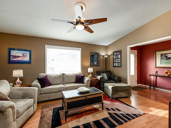 Enjoy high ceilings!