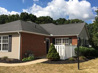 110 Woodbury Glen St #110, Hartville, OH 44632