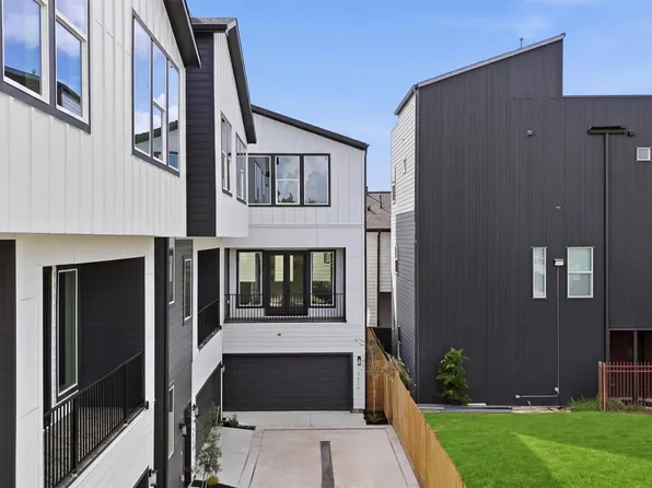 3610 Bastrop St, Houston, TX 77004