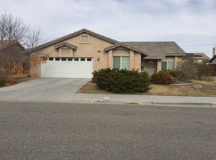 15990 Oak Ct, Victorville, CA 92395