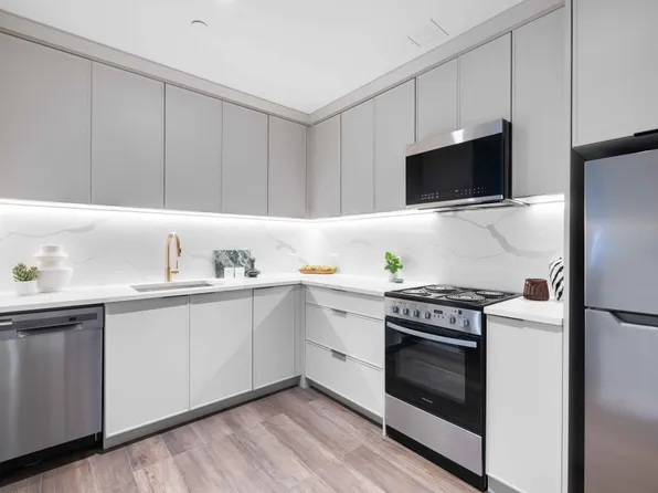 788 Willoughby Avenue 424 image 3 of 19