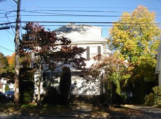 142 Hartford St, Framingham, MA 01702