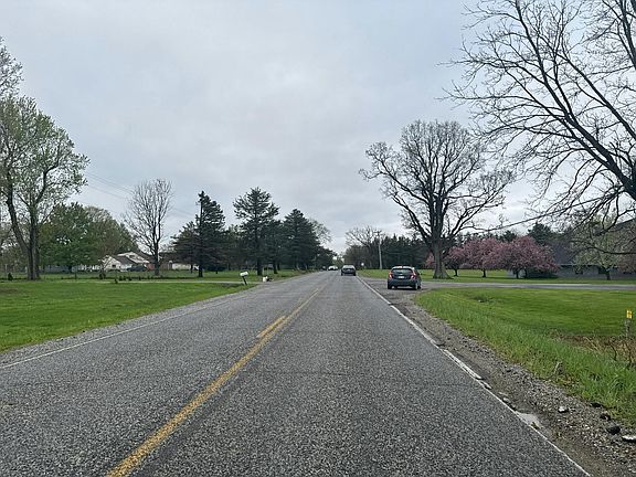 4th image of 5140 N McKinley Rd