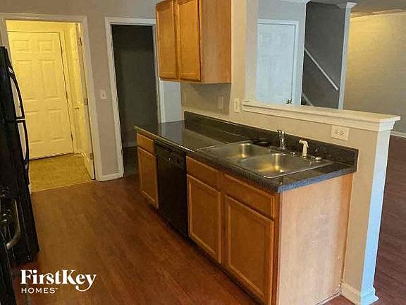 5th image of 736 Shadow Lakes Dr