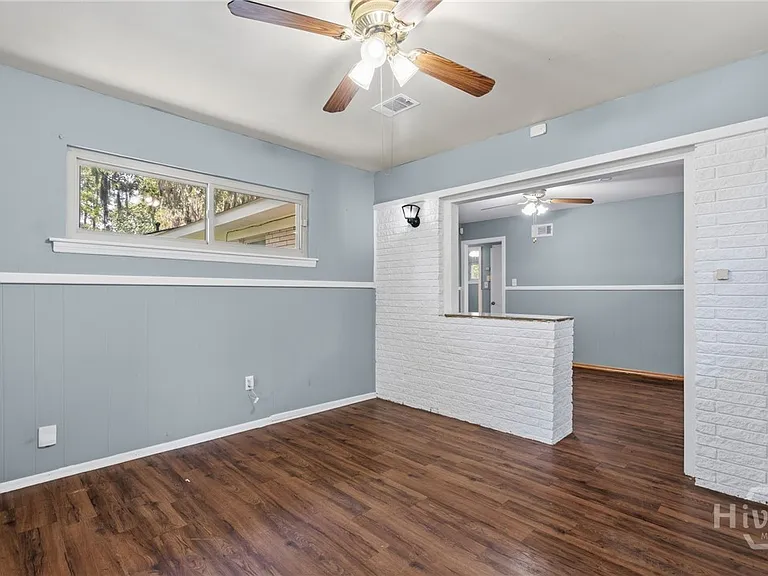 3 Monica Blvd — Photo 15