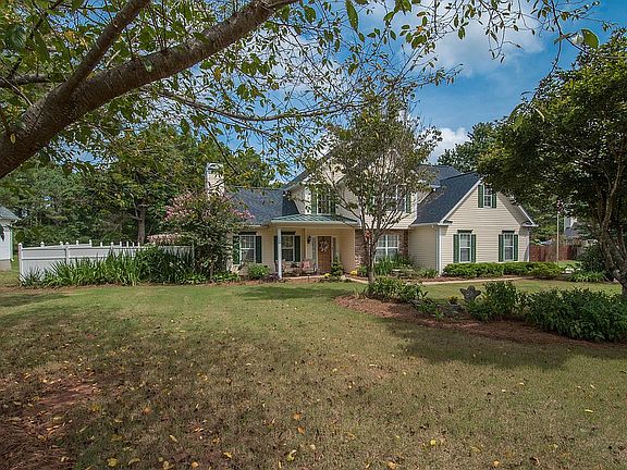3rd image of 85 Candlewood Dr