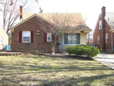 8432 Hazelton St, Dearborn Heights, MI, 48127