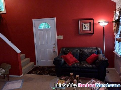 2nd image of 901 Arch Hill Pl