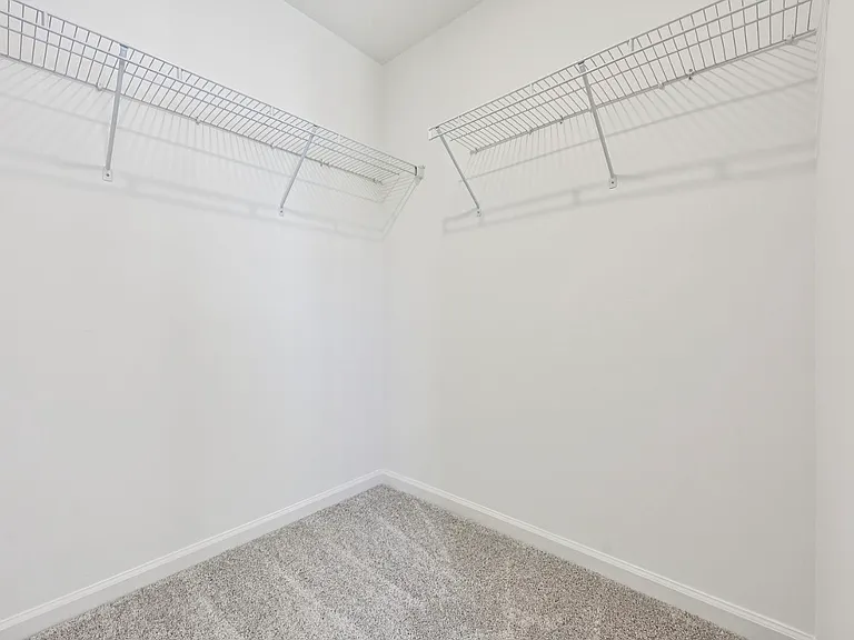 212 Parker Ln — Photo 32
