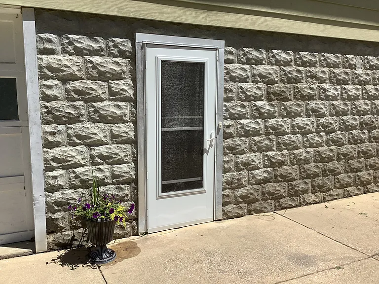 2580 Forest Crest Rd — Photo 8