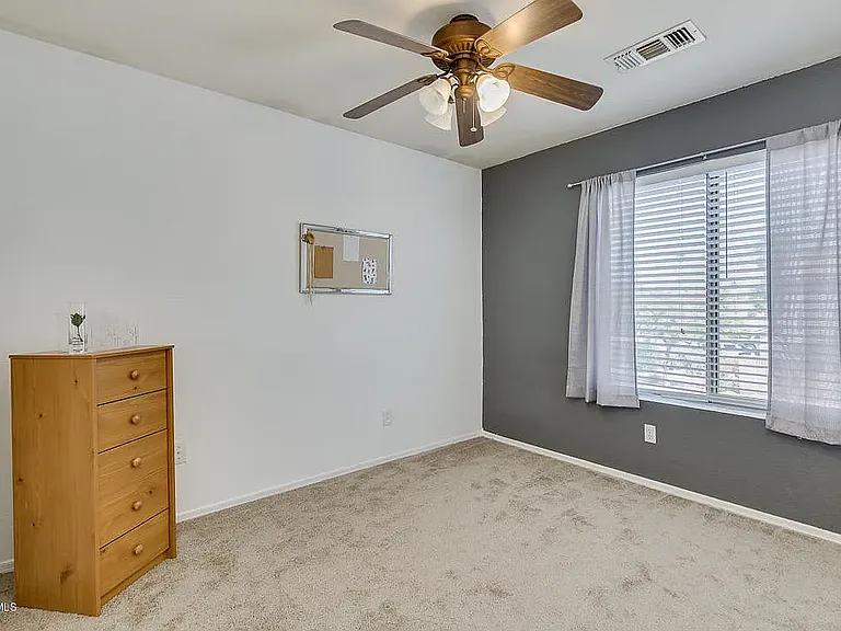 1348 S Heritage Dr — Photo 8