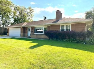 3139 N Knoll Blvd, Wauwatosa, WI 53222