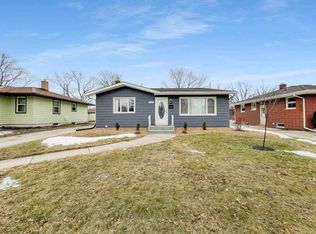 8827 Manor Ave, Munster, IN 46321