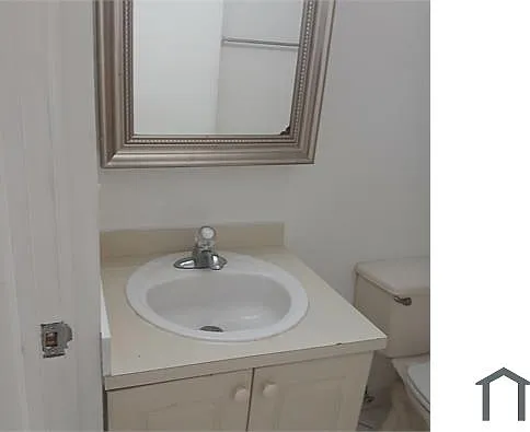 181 NW 47th Ave #10 — Photo 5