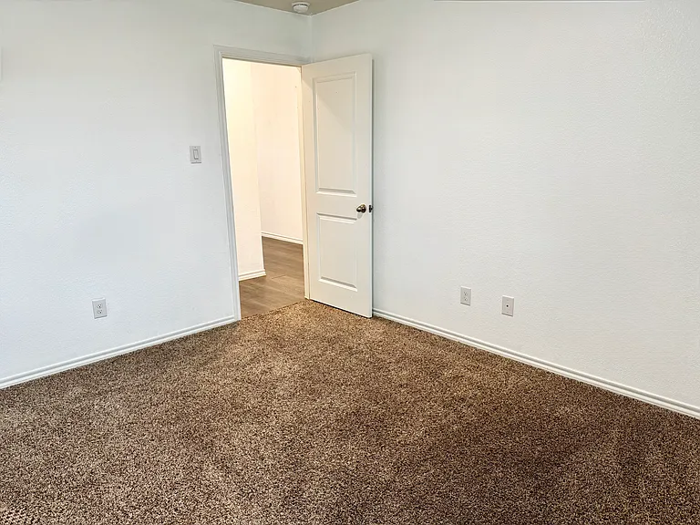 4325 Pyramid Dr — Photo 23
