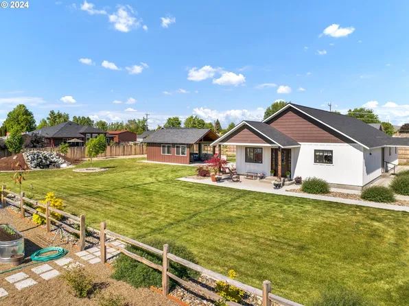 1390 D St, Baker City, OR 97814