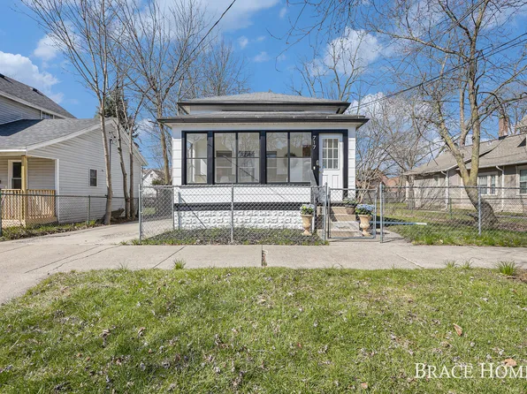 717 6th St NW, Grand Rapids, MI 49504