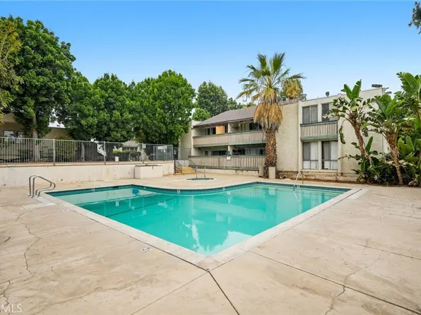 8601 International Ave Unit 234, Canoga Park, CA 91304