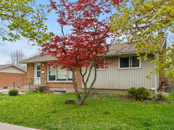 51 Jacobson Ave, Saint Catharines, ON L2T 3A1