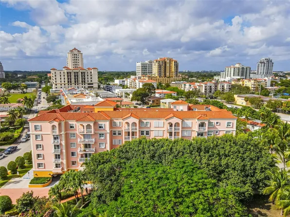 1 Alhambra Cir APT 306, Coral Gables, FL 33134