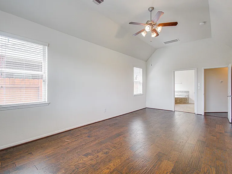 26831 Marble Lakes Dr — Photo 33