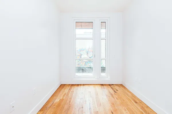 Rented by Nooklyn NYC LLC | media 56