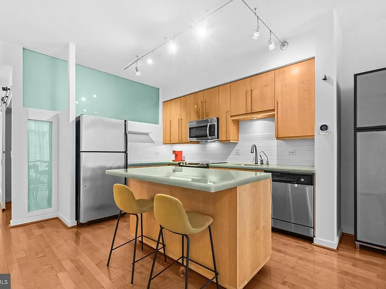 437 New York Ave NW #206 — Photo 3