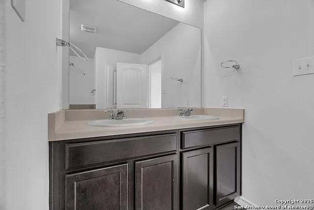 2606 Yaupon Rnch — Photo 36