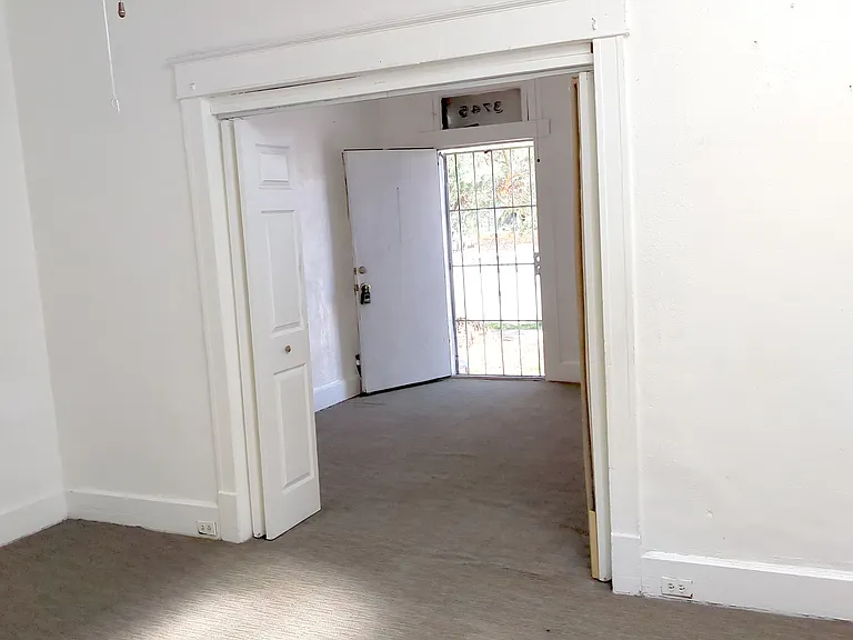 3745 N Marion St — Photo 7