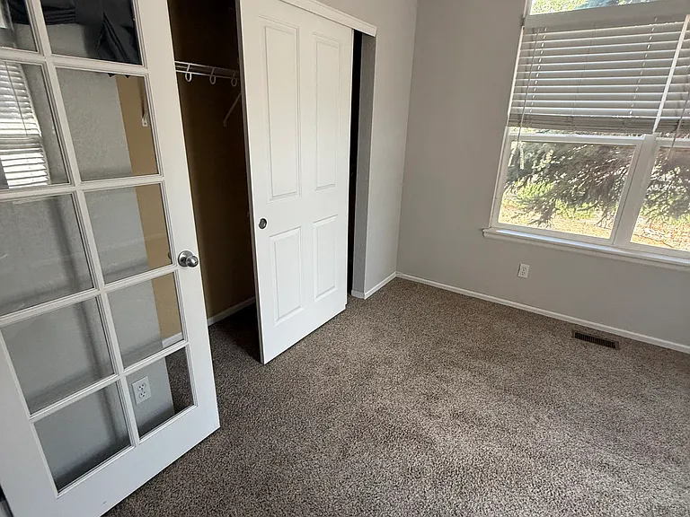 1611 Red Poppy Dr — Photo 24