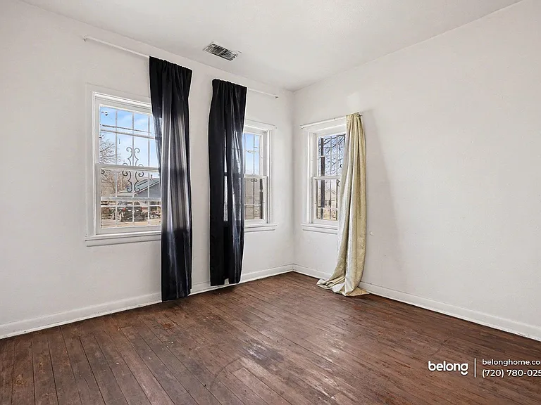 2040 S Fox St — Photo 14