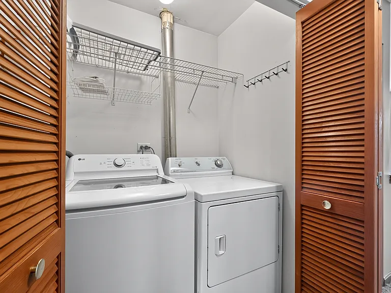 2632 Canyon Dr — Photo 10