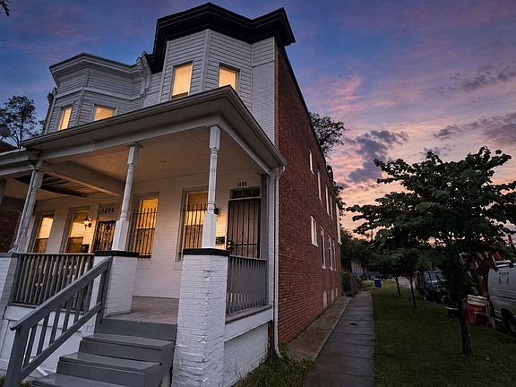 4th image of 1608 N Rosedale St #Townhouse