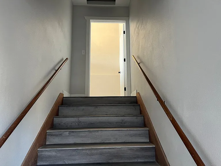 2111 State Ave NE — Photo 8