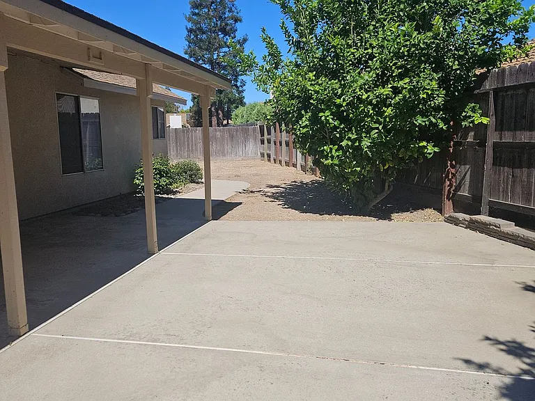3544 Traveler Ct — Photo 14