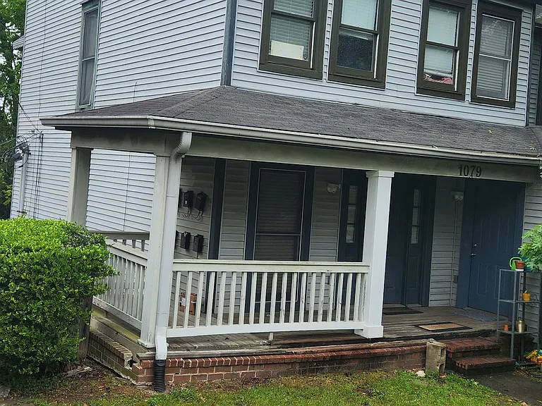 1079 Walnut St #B — Photo 16