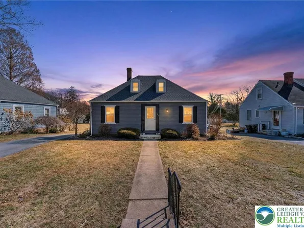 605 Byram St, Reading, PA 19606