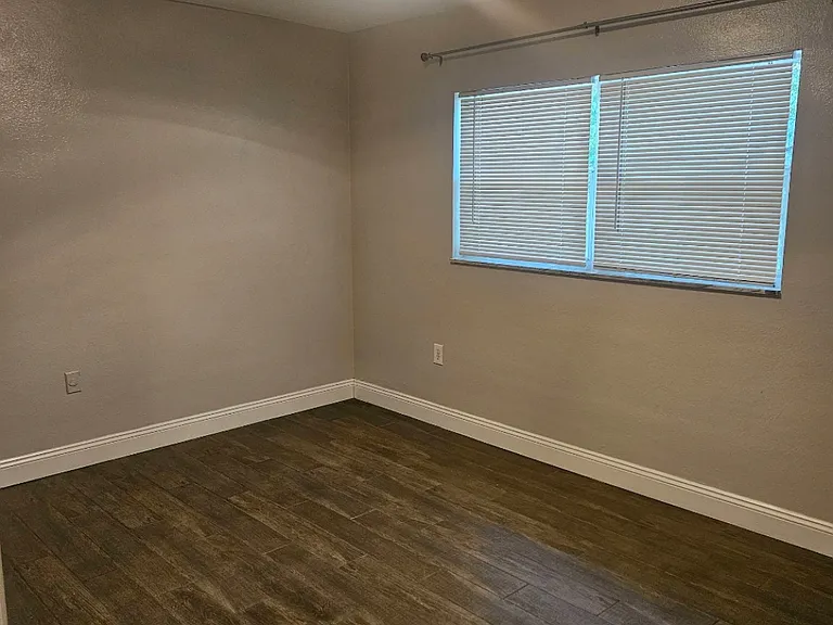 611 S Mills Ave #1 — Photo 12