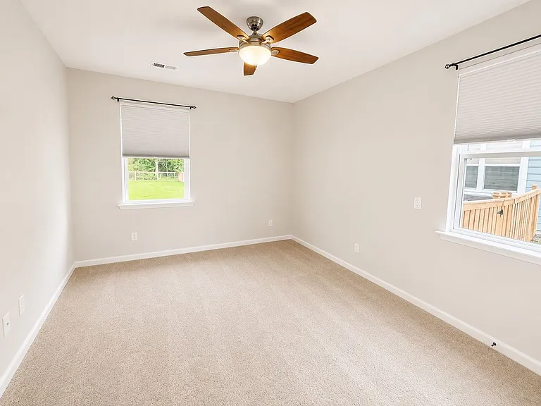 119 Cherry Grove Dr — Photo 24